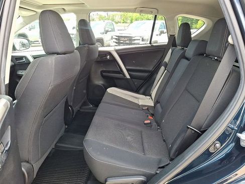 Used 2017 Toyota RAV4 XLE AWD/4WD image 11