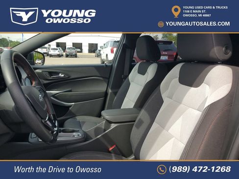 Used 2024 Chevrolet Trax RS FWD image 6