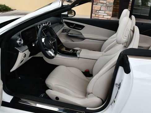 Used 2024 Mercedes-Benz CLE 300 4MATIC Cabriolet w/ Driver Assistance Package image 61