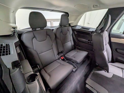 Used 2025 Volvo XC90 B5 Plus w/ Protection Package Premier image 26