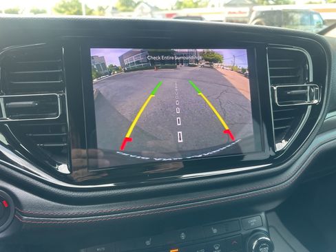 Used 2023 Dodge Durango GT RWD image 31