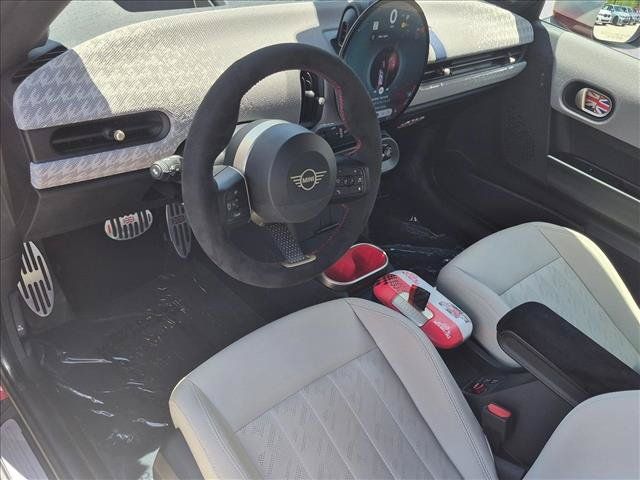 Used 2025 MINI Cooper S FWD image 10