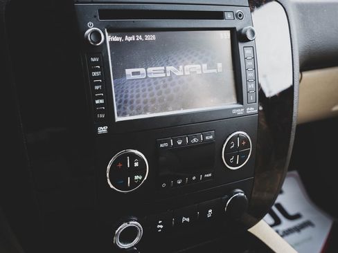 Used 2012 GMC Yukon Denali AWD/4WD image 5