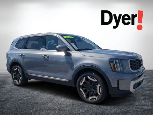 Certified 2025 Kia Telluride S image 1