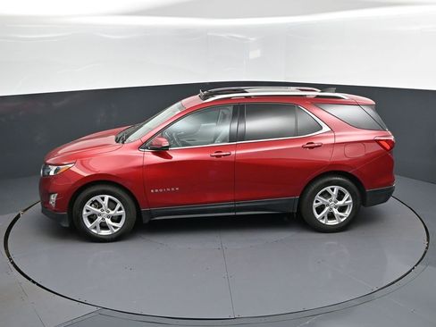 Used 2018 Chevrolet Equinox LT image 32
