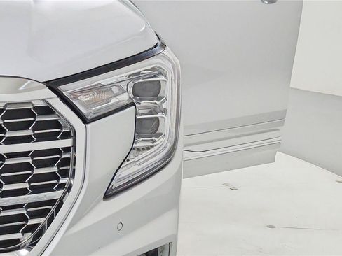 Used 2022 GMC Terrain Denali AWD/4WD image 36