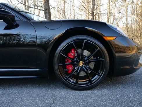 Used 2018 Porsche 718 Boxster S image 37