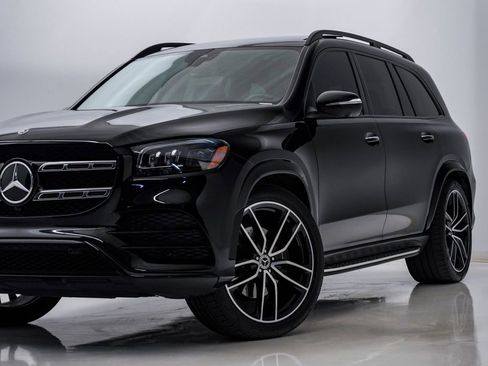 Used 2022 Mercedes-Benz GLS 450 4MATIC image 2