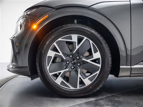 New 2026 Genesis GV60 AWD image 13