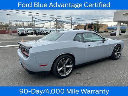 Used 2022 Dodge Challenger R/T Scat Pack w/ Dynamics Package RWD image 8