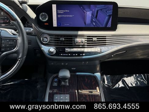 Used 2023 Lexus LS 500 AWD w/ Luxury Package image 17