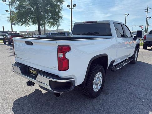 Used 2025 Chevrolet Silverado 2500 LT AWD/4WD image 5