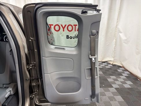 Used 2012 Toyota Tacoma 4x4 Access Cab w/ Convenience Pkg image 17