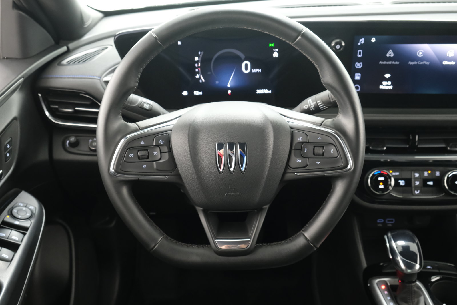 Used 2025 Buick Envista Sport Touring FWD image 13