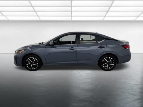 Used 2024 Nissan Sentra SV FWD image 5