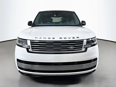 Certified 2025 Land Rover Range Rover SV AWD/4WD image 2