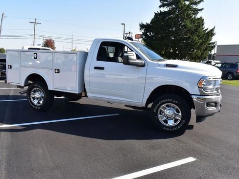 New 2024 RAM 2500 Tradesman w/ Chrome Appearance Group image 6