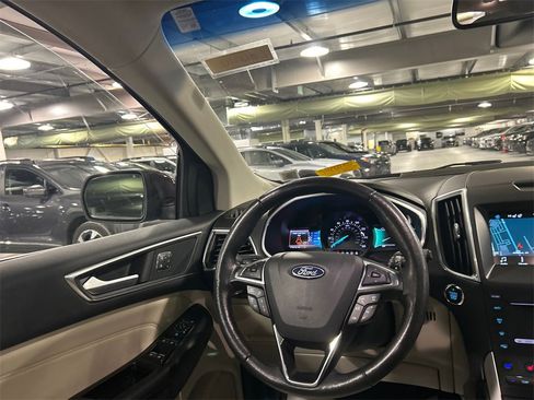 Used 2018 Ford Edge Titanium w/ Equipment Group 301A image 25