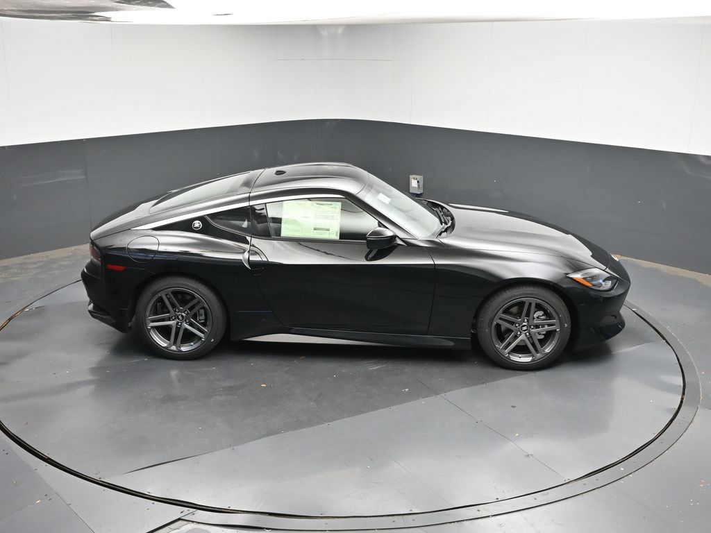 Used 2027 Nissan Z Sport RWD image 33