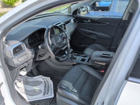 Used 2016 Kia Sorento EX w/ EX Touring Package AWD/4WD image 9