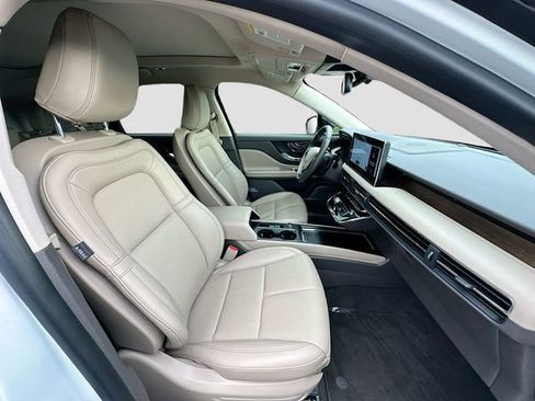 Used 2024 Lincoln Corsair Grand Touring image 29