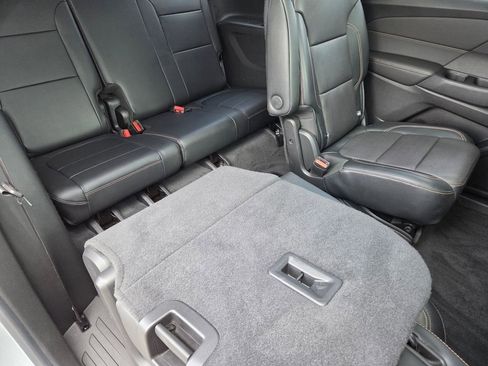 Used 2018 Chevrolet Traverse Premier w/ Redline Edition FWD image 5