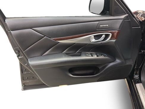 Used 2015 INFINITI Q70 3.7 image 13