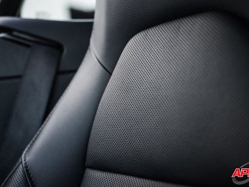 Used 2015 Porsche Cayman S image 22