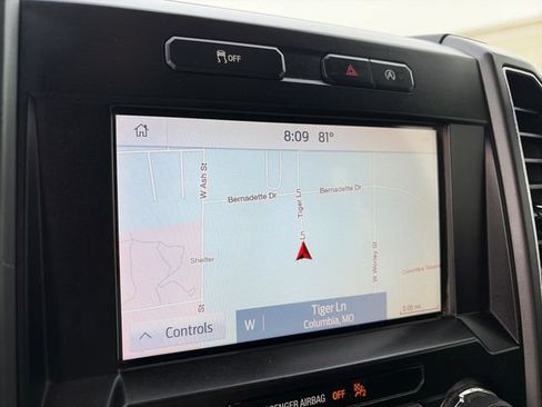 Used 2019 Ford F150 XLT w/ Equipment Group 302A Luxury AWD/4WD image 17