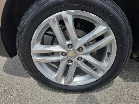 Used 2019 Chevrolet Equinox Premier FWD image 44