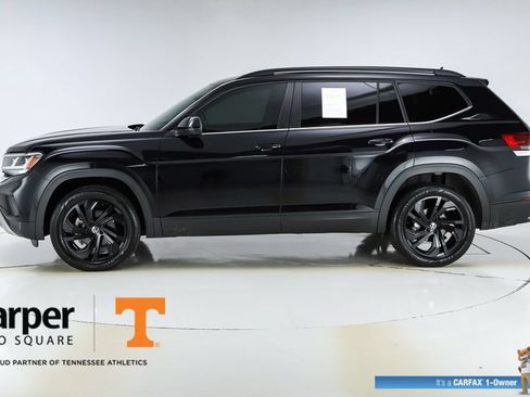 Used 2023 Volkswagen Atlas SE w/ Black Wheel Package FWD image 2