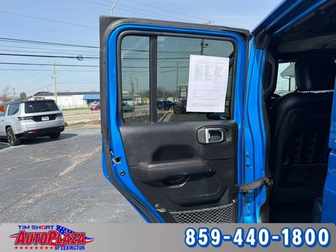 Used 2022 Jeep Gladiator Rubicon w/ LED Lighting Group AWD/4WD image 28