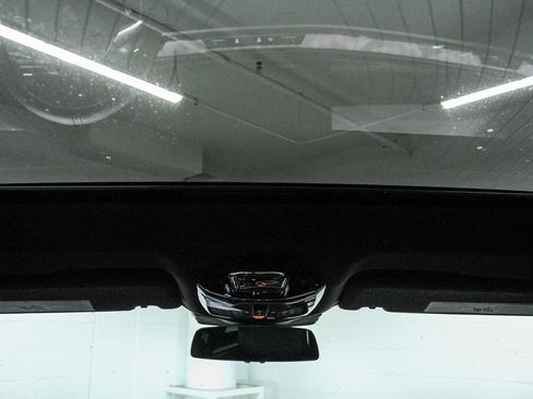 Certified 2023 BMW 740i w/ Parking Assistance Package image 12