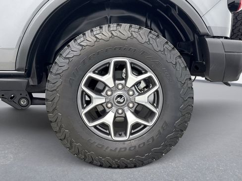 Used 2024 Ford Bronco Badlands image 26