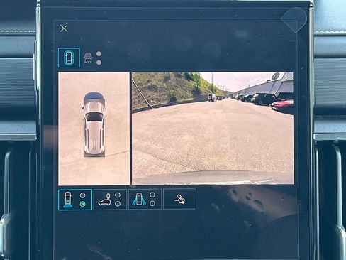 New 2025 GMC Acadia Elevation w/ Elevation Premium Package image 11