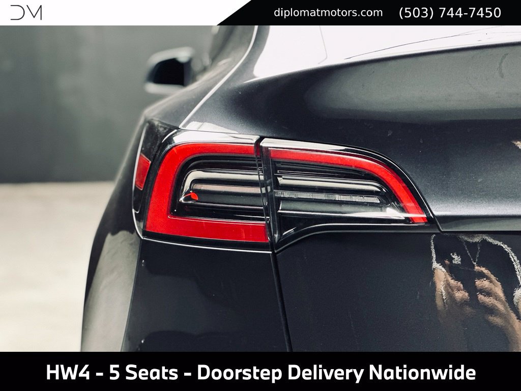 Used 2025 Tesla Model Y Long Range AWD/4WD image 15