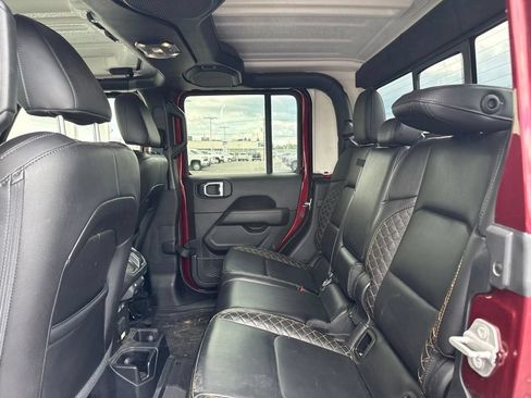 Used 2021 Jeep Gladiator Overland AWD/4WD image 8