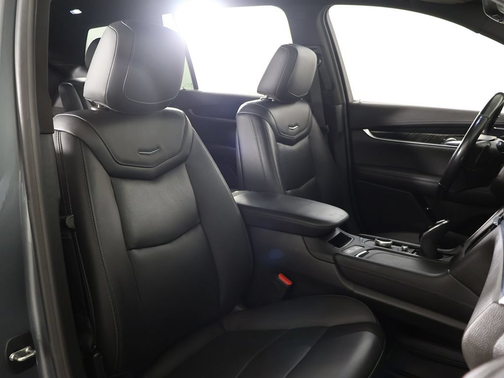 Used 2021 Cadillac XT6 Premium Luxury FWD image 33