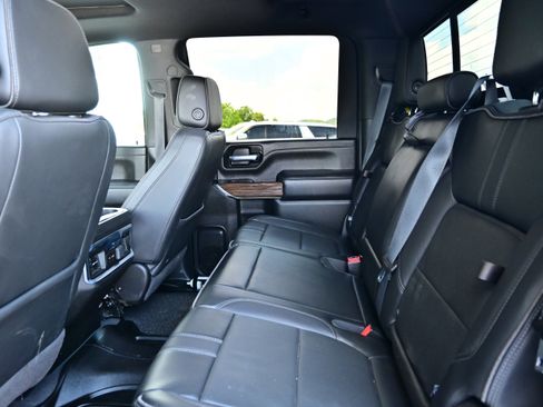Used 2022 Chevrolet Silverado 2500 High Country AWD/4WD image 17