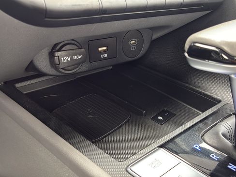 Certified 2025 Hyundai Elantra Sport FWD image 27