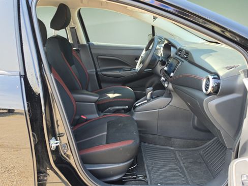 Used 2025 Nissan Versa SR w/ Trunk Package FWD image 13