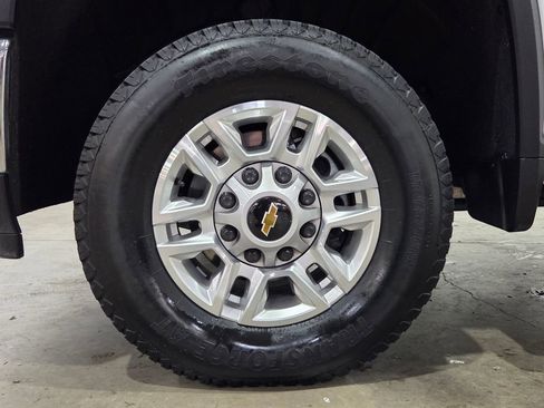 Used 2025 Chevrolet Silverado 2500 LT w/ Convenience Package image 20