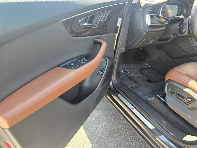 Used 2022 Audi Q8 Premium Plus AWD/4WD image 22