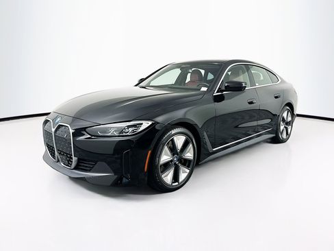 Used 2023 BMW i4 eDrive40 RWD image 3