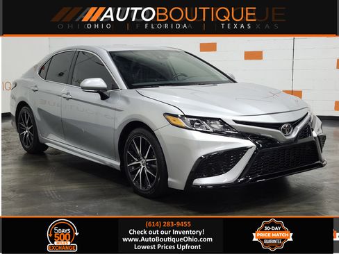 Used 2022 Toyota Camry SE image 1