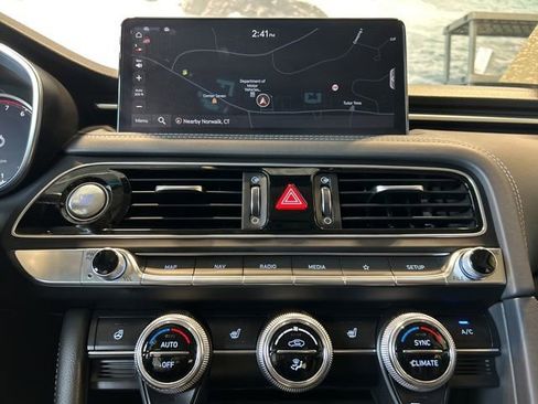Used 2023 Genesis G70 2.0T AWD/4WD image 87