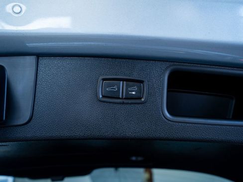 Used 2023 Porsche Macan S image 56