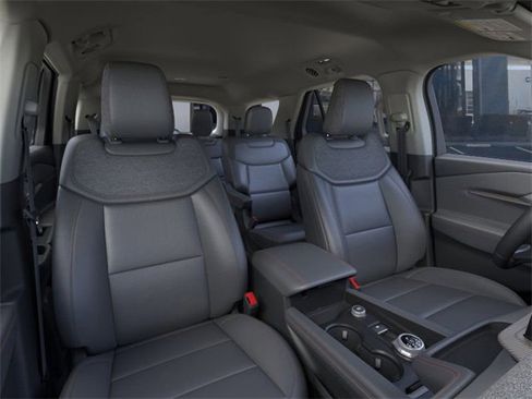 New 2025 Ford Explorer Active w/ Active Comfort Package image 10