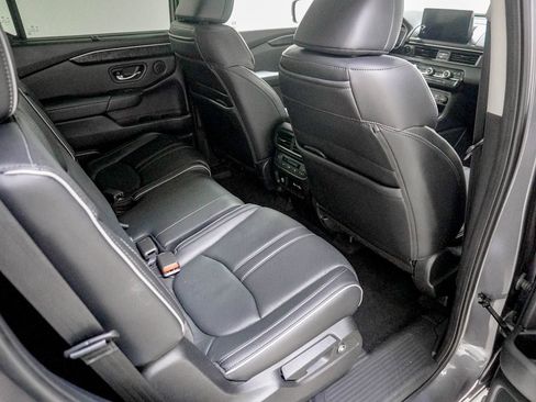 Used 2023 Honda Pilot Elite image 35