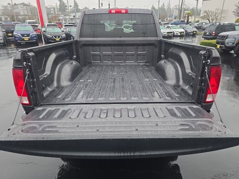 Used 2024 RAM 1500 Classic SLT image 28